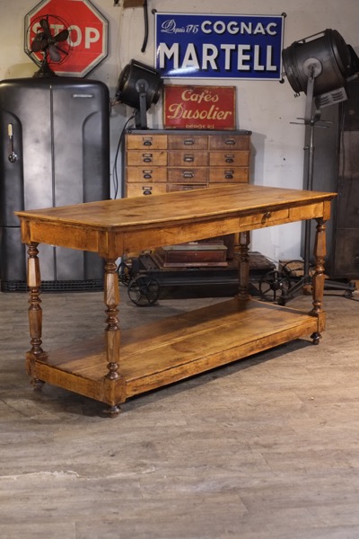 meuble de metier ancienne table de drapier
