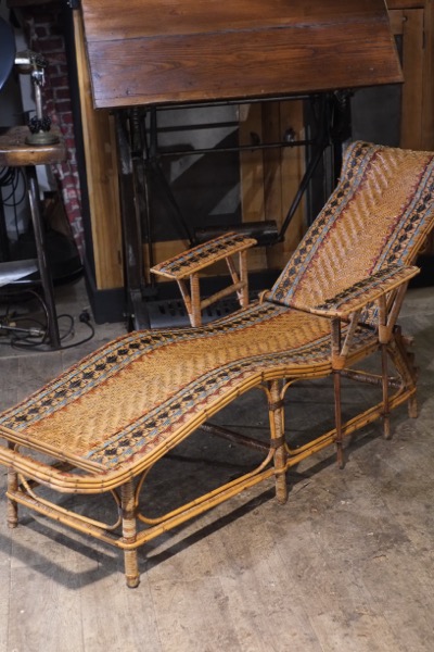 chaise longue ancienne en rotin 1900
