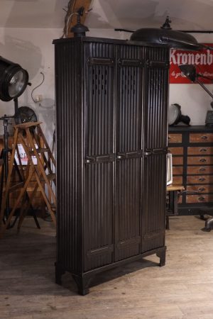 vestiaire 1930 strafor en metal brut couleur canon