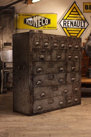 meuble industriel ancien atelier aviation