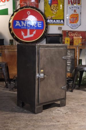 glaciere ancienne en metal style industriel