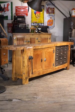 etabli ancien transformé et relokée et amenagé