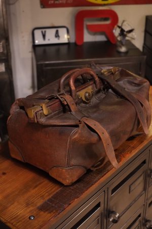 sacoche ancienne de docteur
