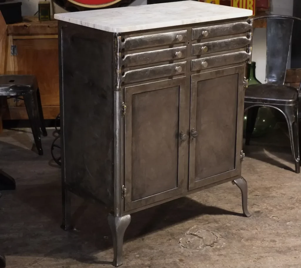 meuble de dentiste 1930 ancien style industriel