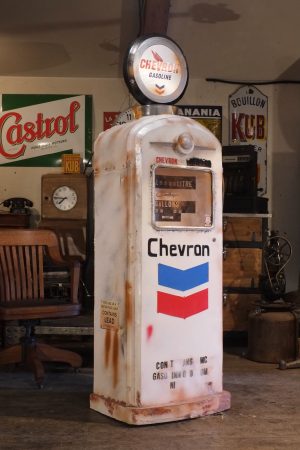 pompe essence chevron vintage