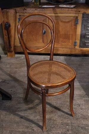 chaise ancienne thonnet de bistrot 1900 1