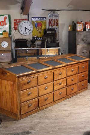 meuble de metier comptoir de commerce vitrine 1